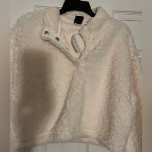 Pac Sun size medium woman’s fury pullover, snap down